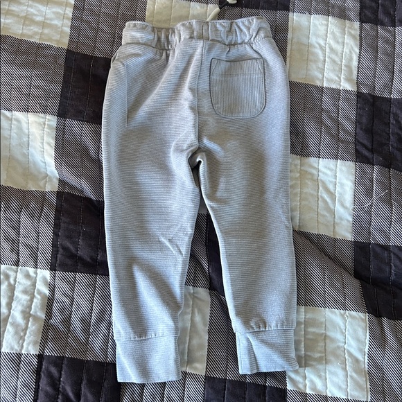 2T pant bundle: Cat and Jack and Carter - Picture 6 of 16